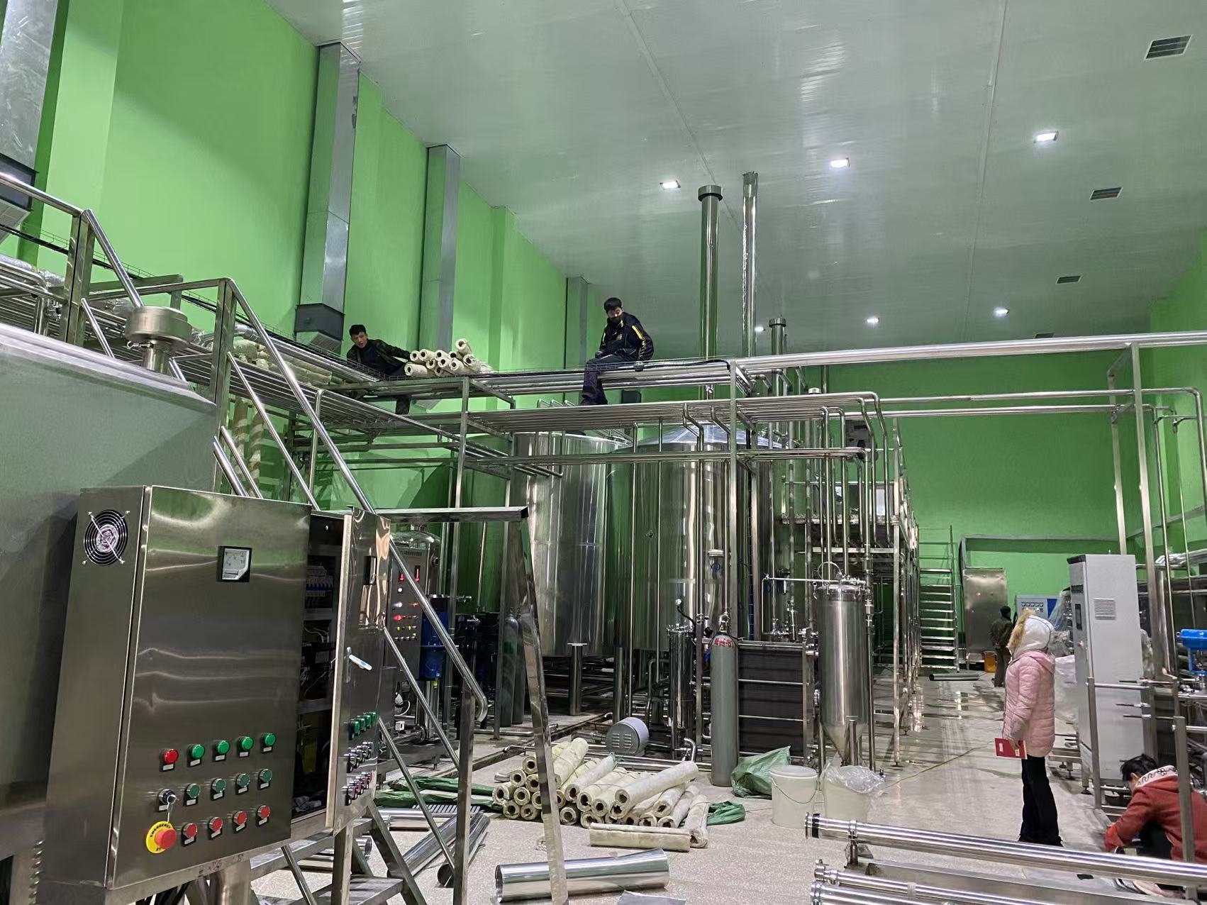 隆安精酿啤酒设备厂—精酿啤酒设备制造：传承工艺与创新科技的交融